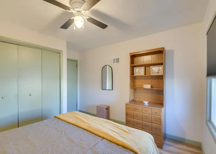 Pet-Friendly Hiawatha Retreat W/ Private Yard!