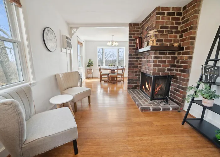 Riverview Farmhouse Style